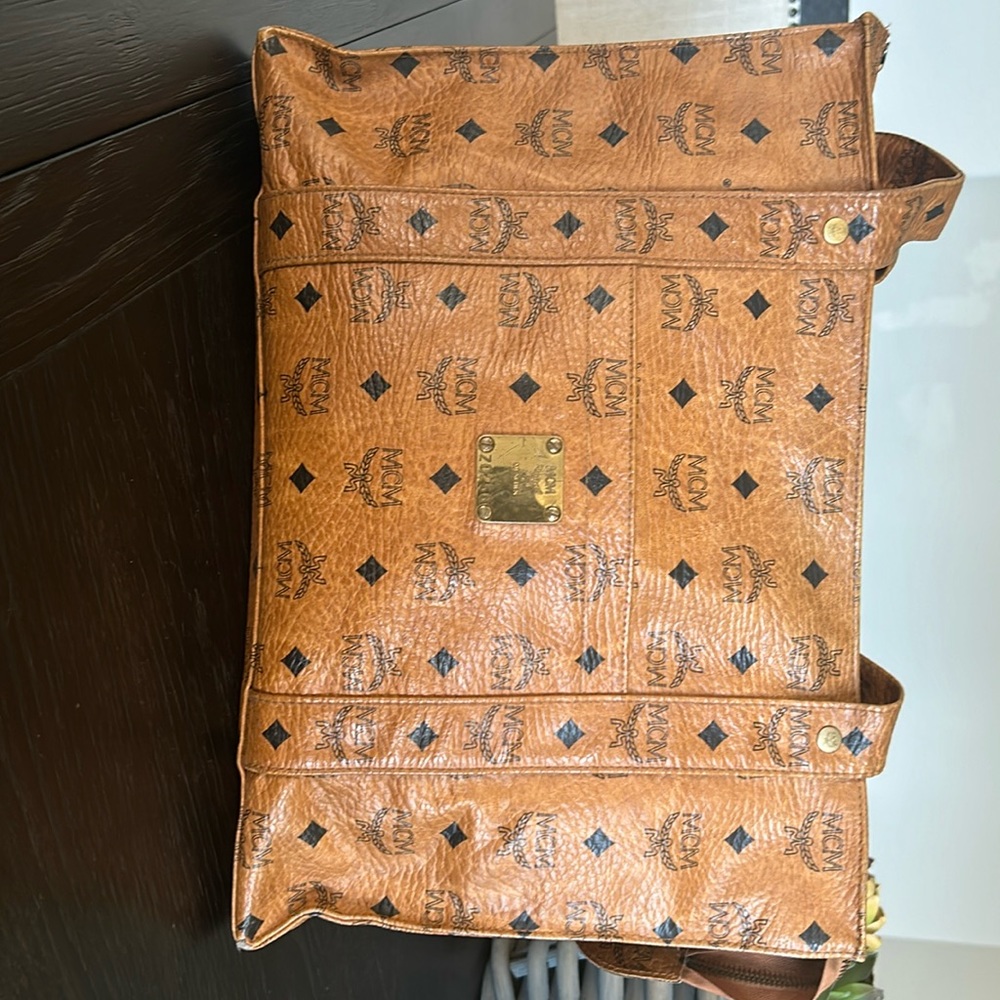 MCM extra large shoulder bag